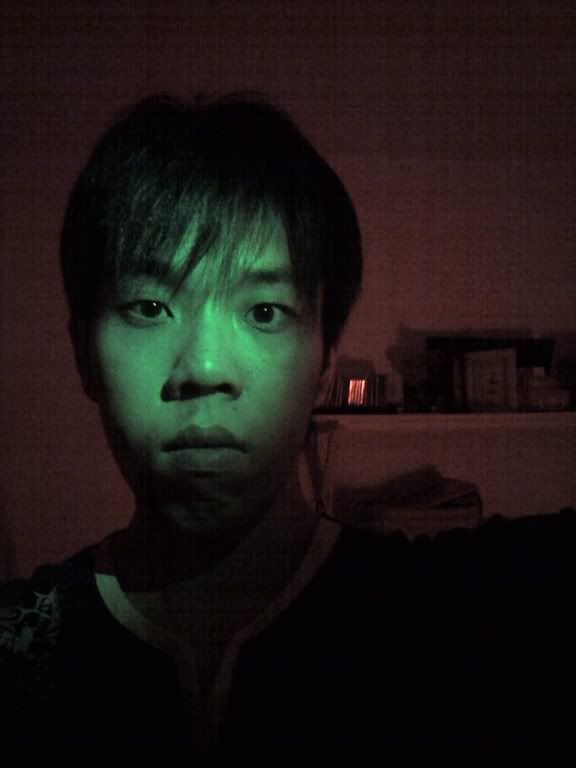 叔叔也學年輕人搞自拍 很醜不想吐的勿看