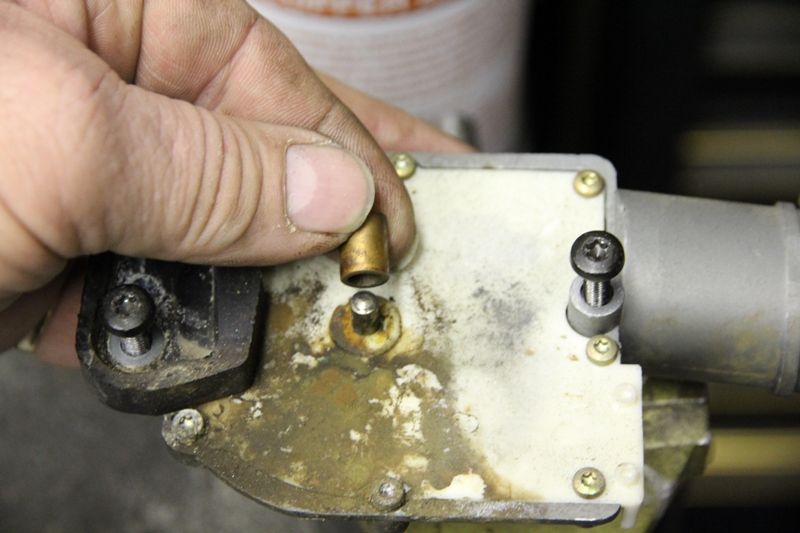"How To".....Repair the wiper linkage.