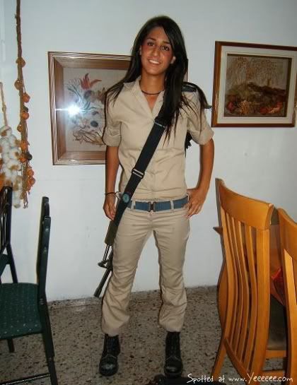 IsraeliAirForceGirlwithherrifle.jpg