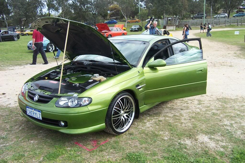 20 inch wheels on a V2 coupe!