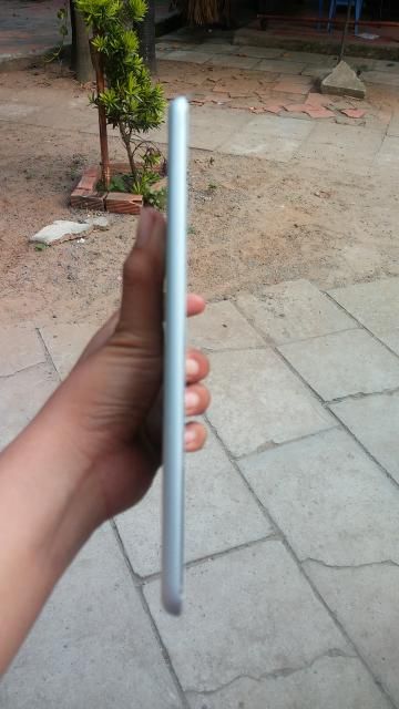 Cần bán ipad mini 2 16G wifi màu trắng còn đẹp - 1