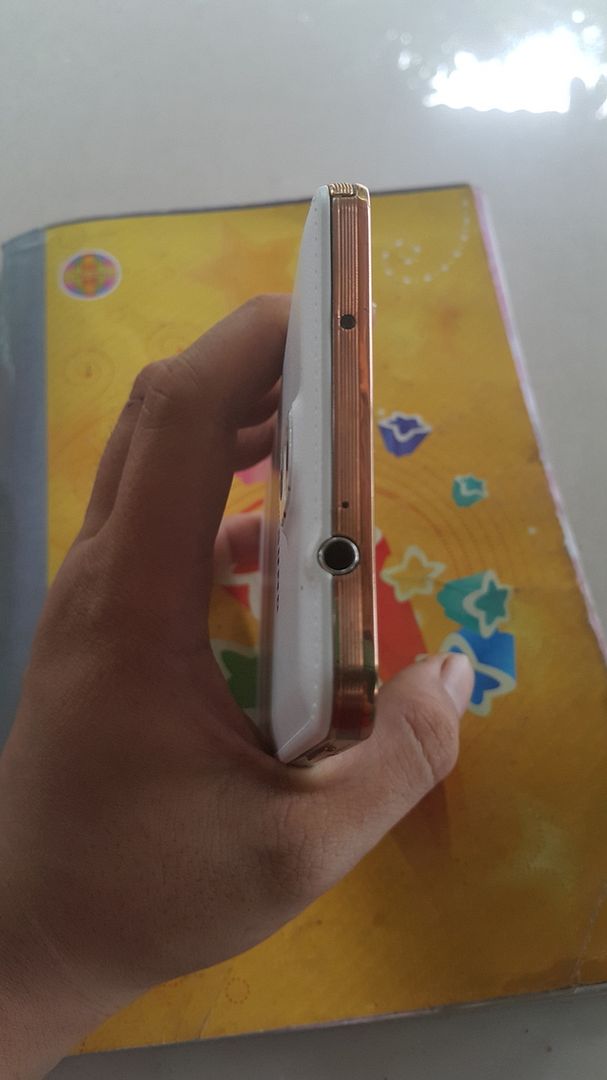 Cần bán 1 em samsung note 3 trắng gold,1 em LG Gpro 2 - 5