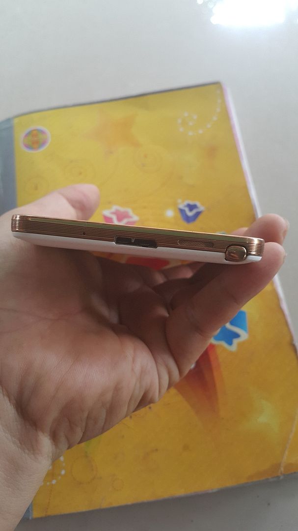 Cần bán 1 em samsung note 3 trắng gold,1 em LG Gpro 2 - 2