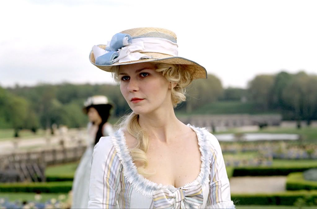 marie antoinette kirsten dunst hair. Kristen Dunst as Marie