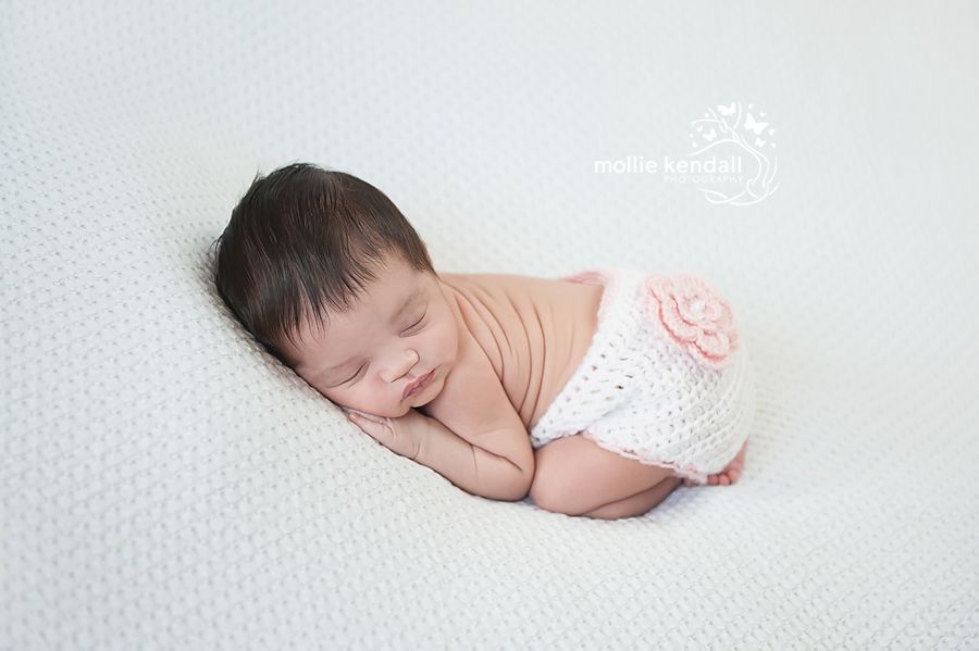 austin texas award winning newborn photographer