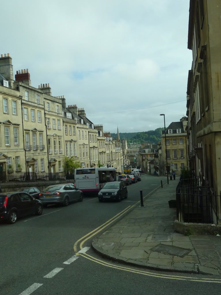 HIN163.jpg Street in Bath, England (Johnny Depp owns a house down the