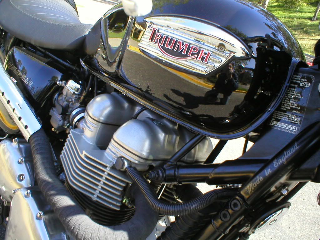 2004TriumphBoneville017.jpg