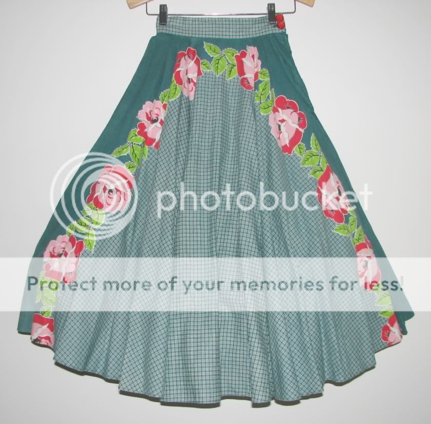 80 1950s circle skirt rose plaid pattern red bakelite buttons 24 inch