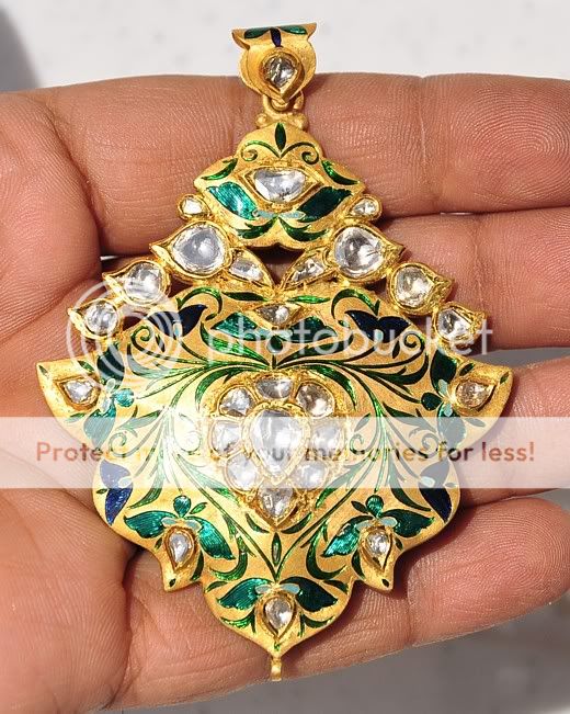 STUNNING 22KT RED GREEN ENAMEL DIAMOND MOGHUL PENDANT  