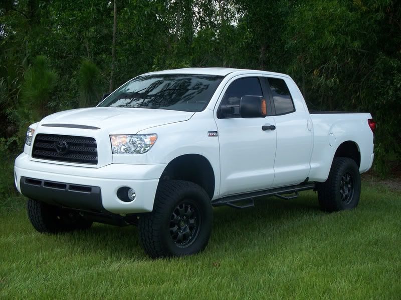 Toyota Tundra Super White Paint